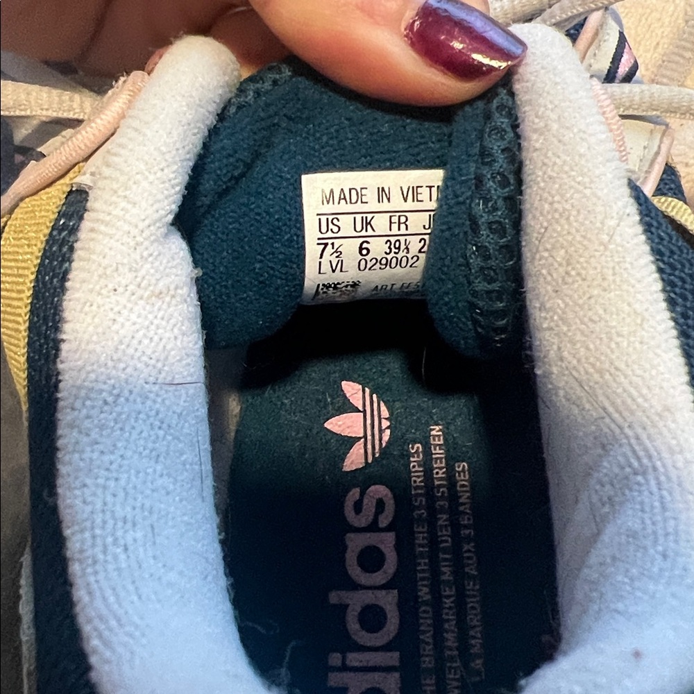 Adidas Eqt Gazelle Size 7.5 Women - image 4